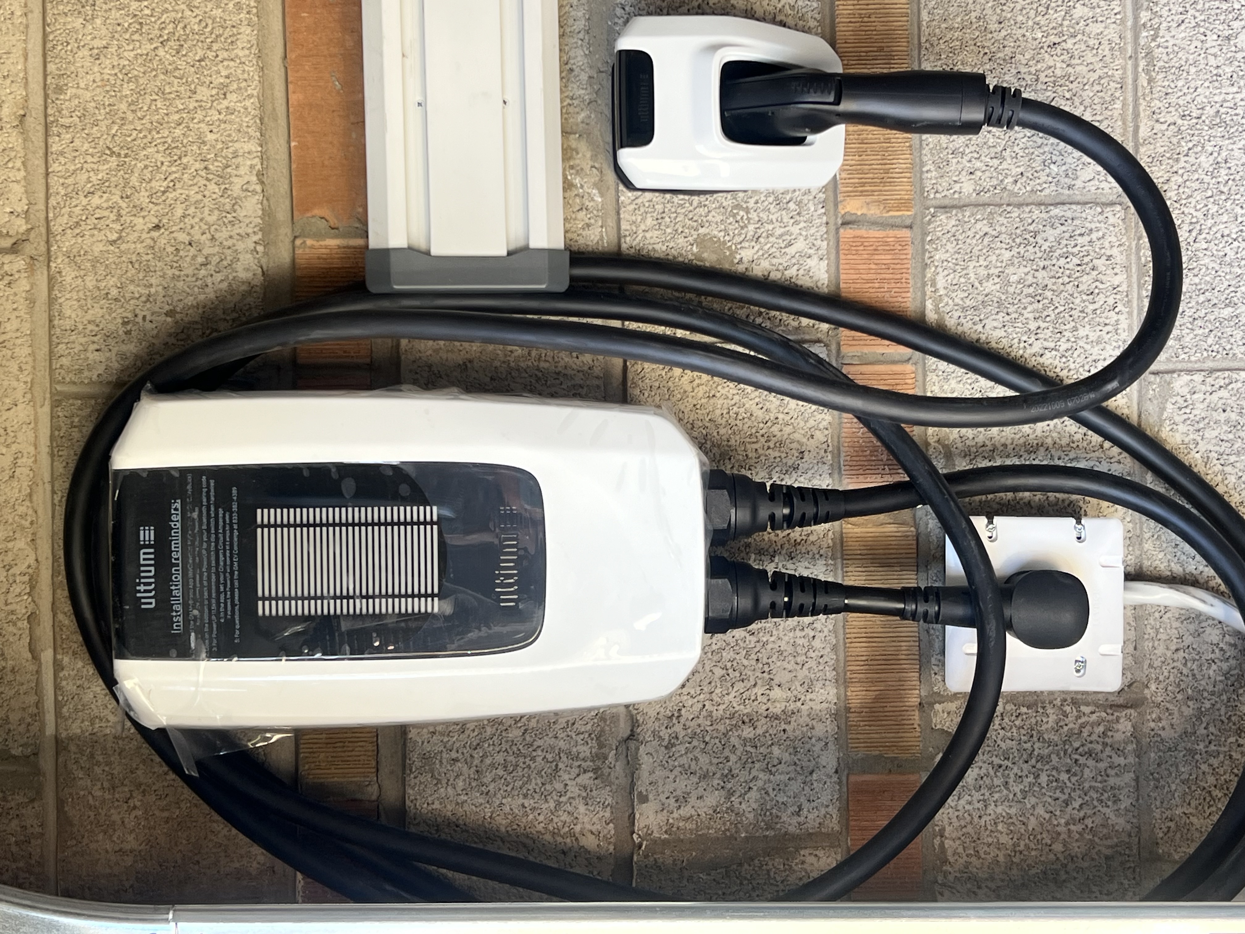 EV charger installation in Mississauga by Croatian Electric